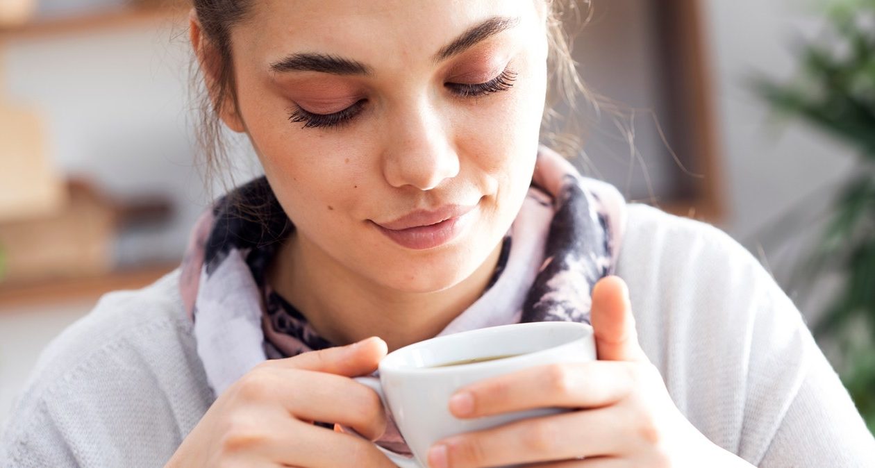 Adaugă-l în cafeaua ta de dimineață. Nu te vei răci într-o zi rece și vei slăbi