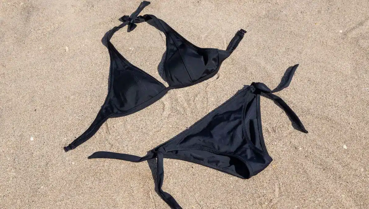 Cum să speli corect un bikini, astfel încât să nu miroase?