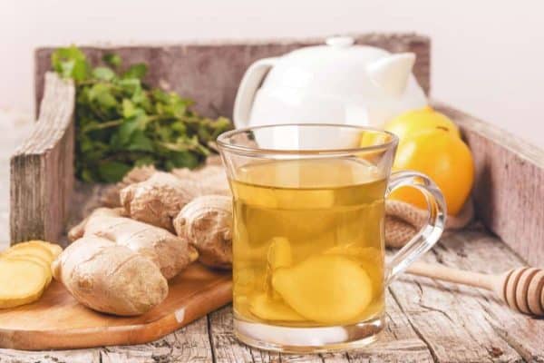 Ceai de detoxifiere cu ghimbir: cum să-l faci corect