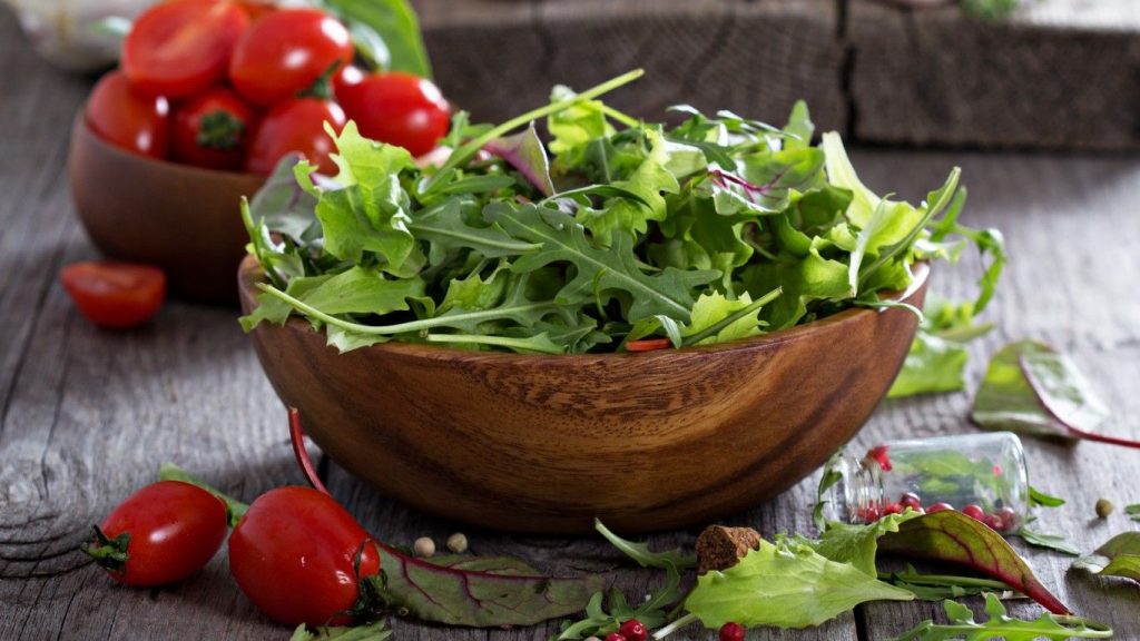 De ani de zile cultivăm salată verde în spațiu. Acum am descoperit că este mai probabil să ne îmbolnăvească.