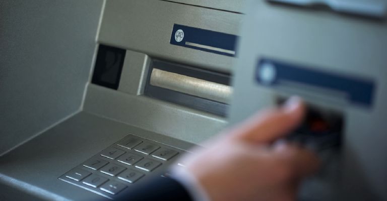 Spune-ți adio apăsării repetate a butonului de anulare de la ATM cel mai bun mod de a evita frauda atunci când retragi bani