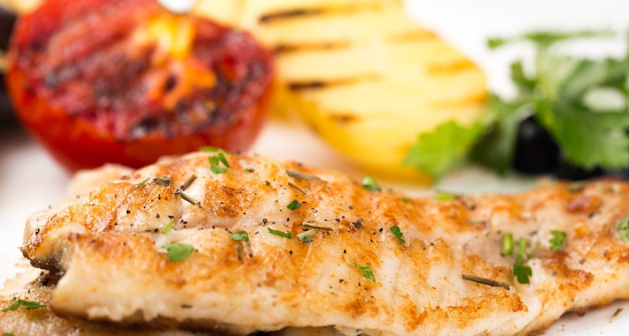 Mai gustos și mai sănătos decât somonul, dar oricum îl evităm. Are carne delicată, lipsă de grăsime și oase