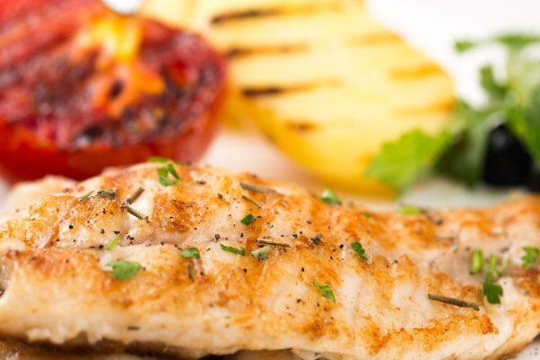 Mai gustos și mai sănătos decât somonul, dar oricum îl evităm. Are carne delicată, lipsă de grăsime și oase