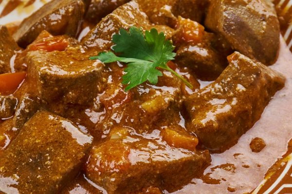 A fost o raritate pentru comunism, astăzi rareori o facem. Această carne are mult alb și colagen, este delicată