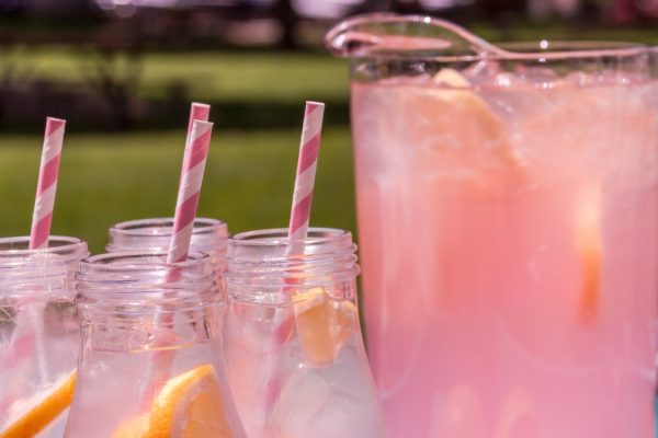 Limonadă de flori parfumate. Nu numai revigorant, dar are și un efect antibacterian