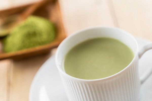 Este de 10 ori mai sănătos decât ceaiul verde obișnuit. Îmbunătățește concentrarea și lucrările relaxante