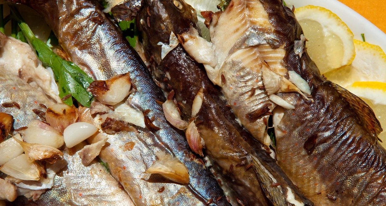 Delicitatea baltică poate fi consumată doar în mai și iunie. Acest pește are gust de pui, are oase albastre